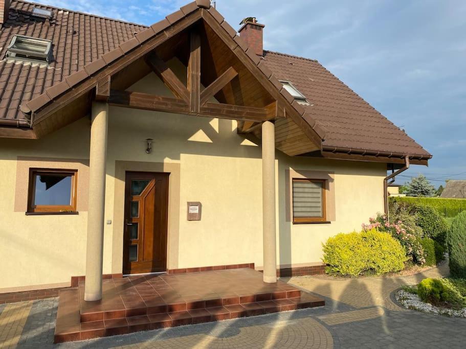 4 Bedroom Family House With Access To A Hot Tub Goczałkowice-Zdrój Esterno foto